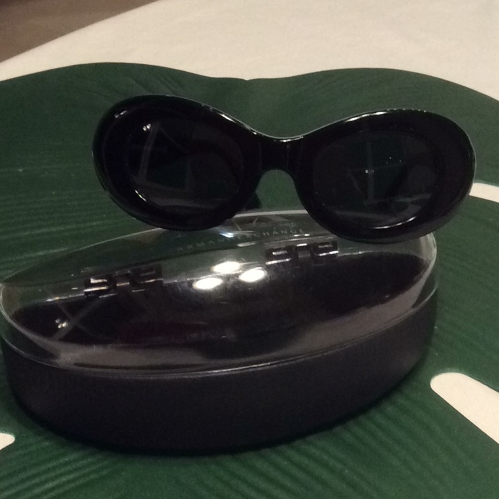 Beautiful Armani Exchange sunglasses!!